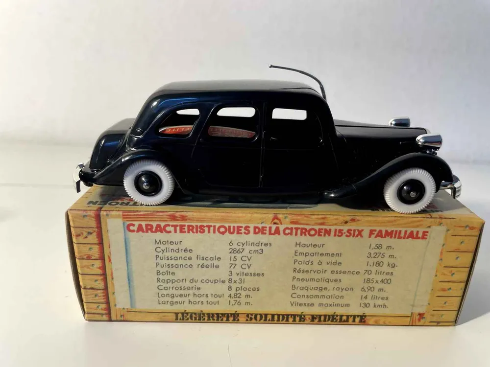 Housse de protection quad Citroën 15-six Familiale noire - NOREV (voiture en plastique)