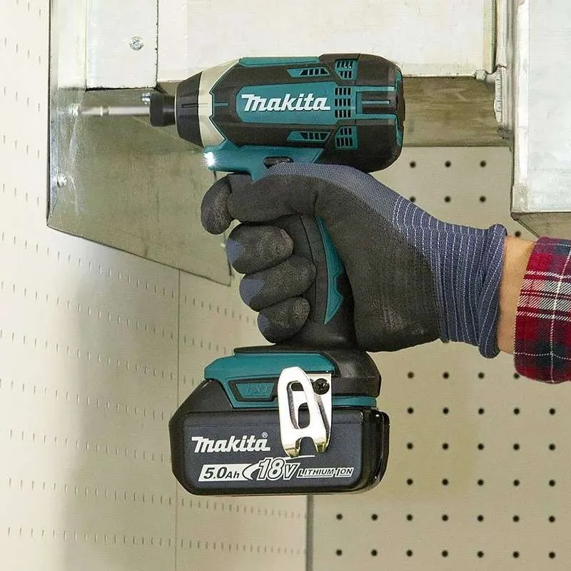 Visseuse à chocs MAKITA DTD152Z - 18V (vendu sans batterie) avec fixation universelle