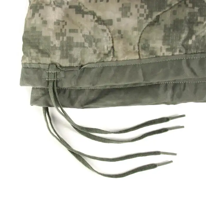 Authentique US Army ➤ Poncho Liner "Woobie" | Excédent de l'armée