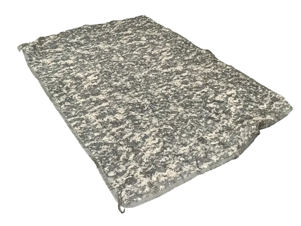 Authentique US Army ➤ Poncho Liner "Woobie" | Excédent de l'armée