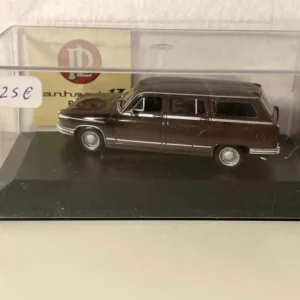 Panhard PL 17 break marron de 1964 - N°1