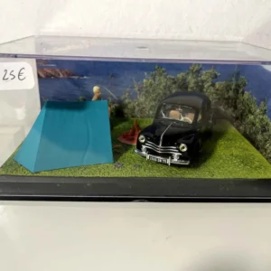 Renault 4 CV noire - La Nationale 7 - La route bleue avec kit de protection
