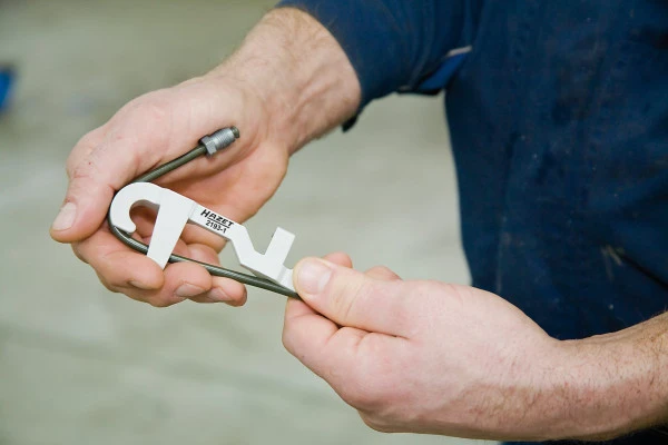 Outil de cintrage Hazet 475 mm 2193-1 commander à bas prix