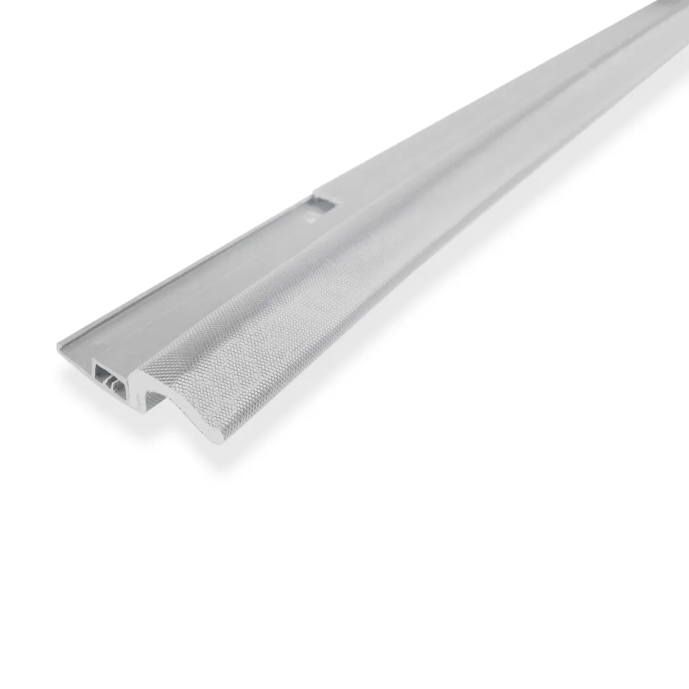 Contour de porte en vinyle avec insertion en polymousse et cache-vis 2 x 82 po + 36 po avec fixation universelle