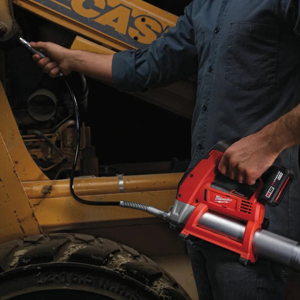 Housse de protection quad Milwaukee M12 GG-0 pistolet à graisse sub-compact (outil seul)