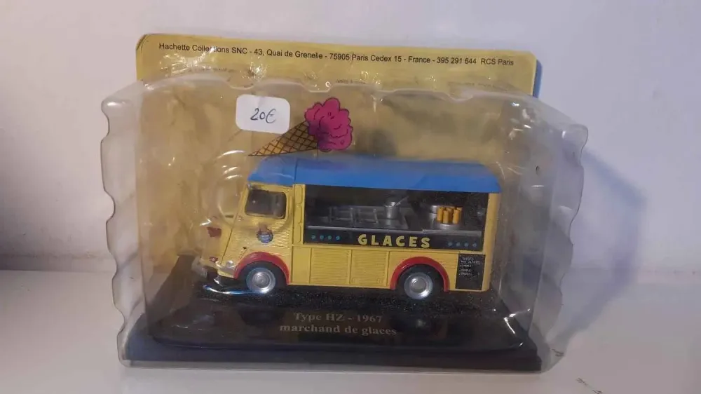Citroën type HZ de 1967 marchand de glaces avec applicateur inclus
