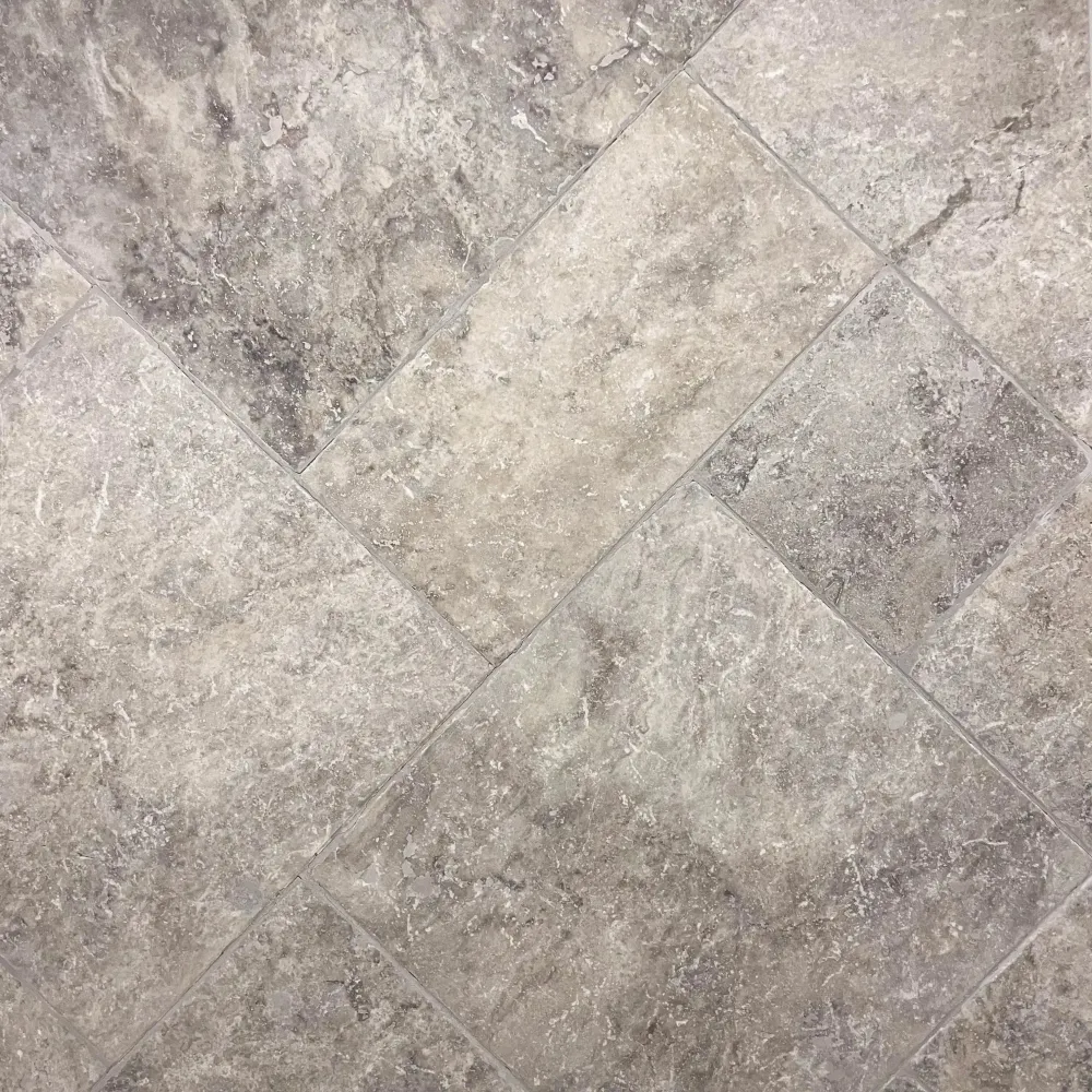 Dallage intérieur en TRAVERTIN TON ARGENT