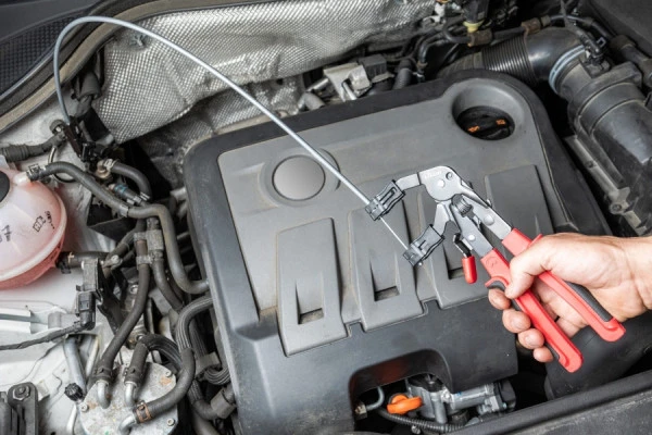 Pince pour conduite de carburant VIGOR V4737 magasiner à bas prix avec notice de montage