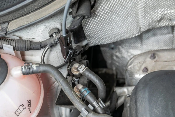 Pince pour conduite de carburant VIGOR V4737 magasiner à bas prix avec notice de montage