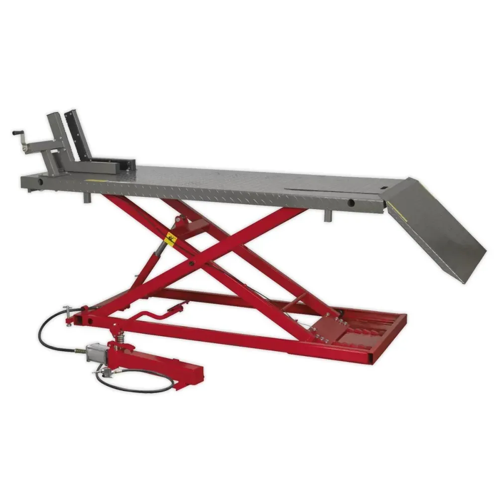 Certifié CE Sealey MC680A Air/Hydraulic Motorcycle Lift 680kg Capacity