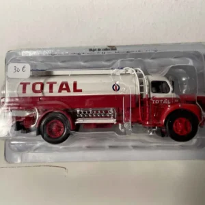 Camion citerne Berliet GLR 8 M2 TOTAL - Collection Hachette