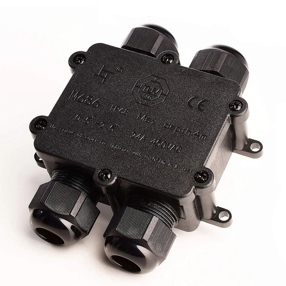Connecteur x4 pour brancher 2 à 4 câbles pour stockage extérieur