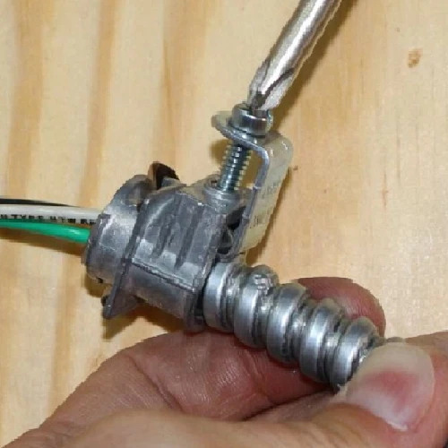 3/8" Flexible Acier Clamp Connector SNLK-38SD (Pack 200)