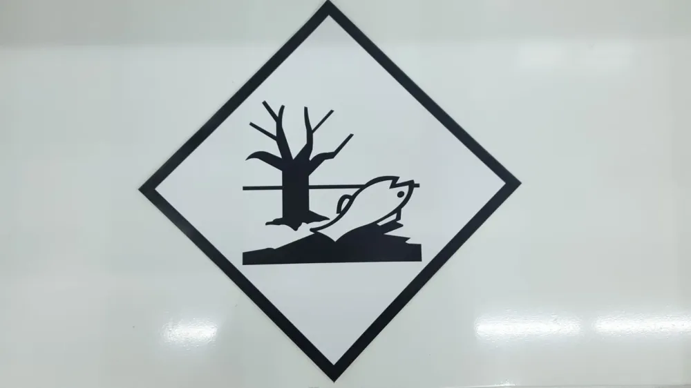 ADHESIVOS MATERIAS PELIGROSAS an-repuestos