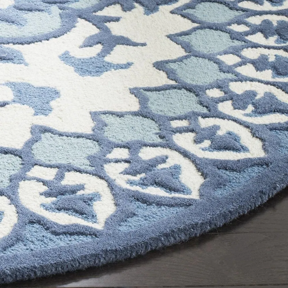 Round Traditional Blanc pur & Blue New Zealand Wool Rug pour amélioration performances