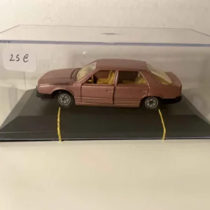 Professionnel Certifié Renault 25 violette/mauve - SOLIDO