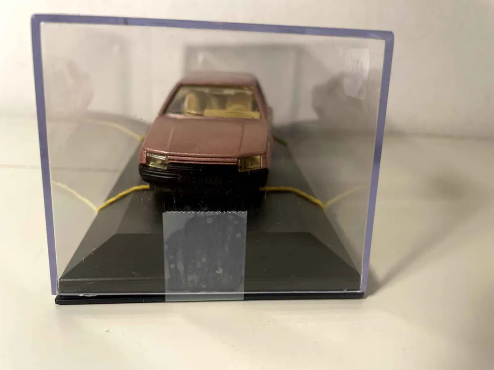 Professionnel Certifié Renault 25 violette/mauve - SOLIDO