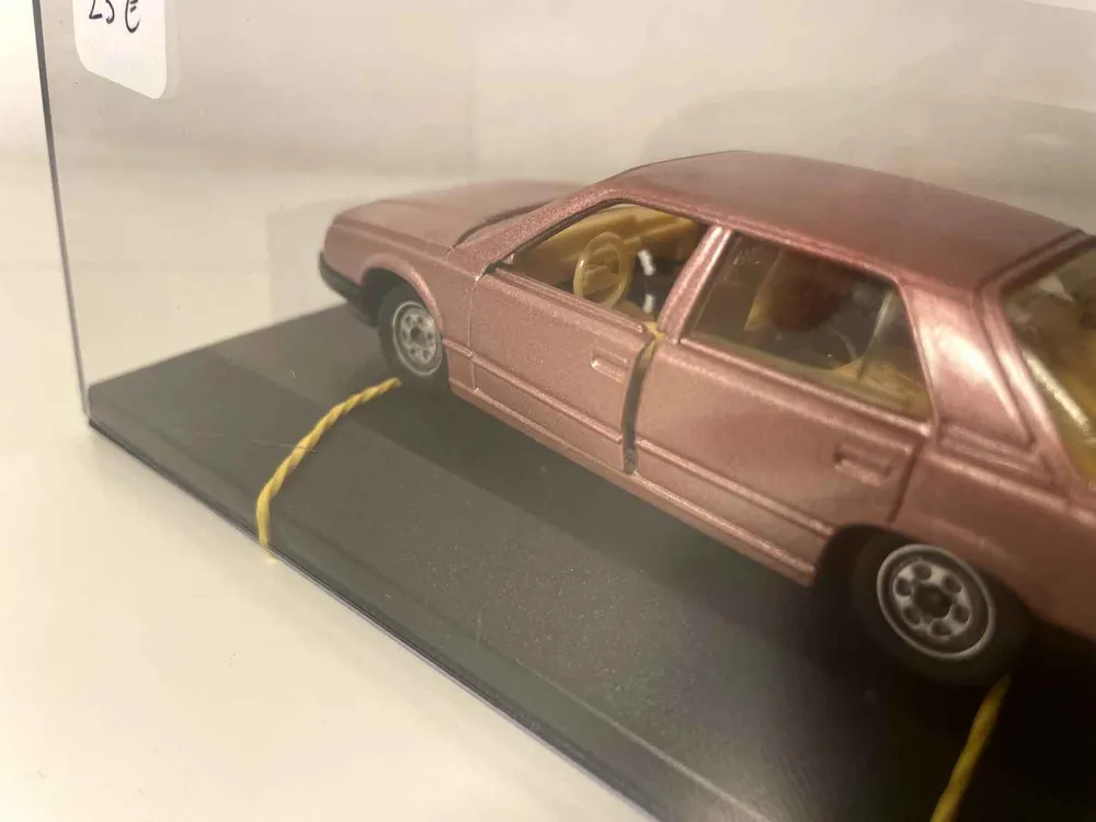 Professionnel Certifié Renault 25 violette/mauve - SOLIDO