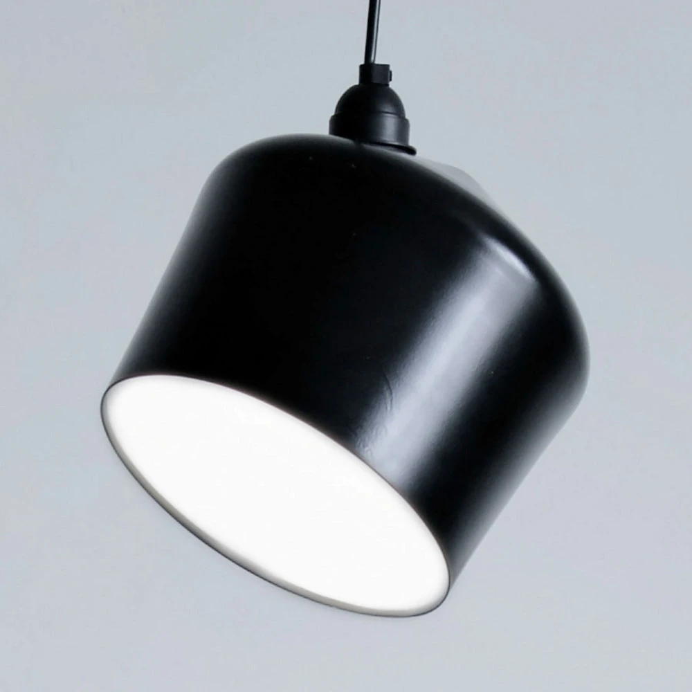 Disque de frein perforé Innolux Pasila suspension design noir