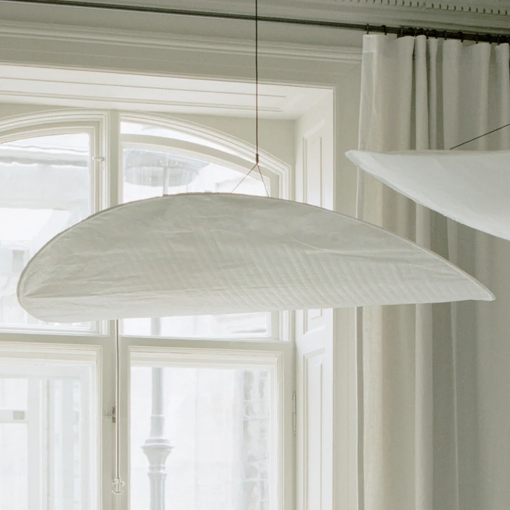 Inedit Works Tense Suspension LED Longueur 120cm par Akrapovič