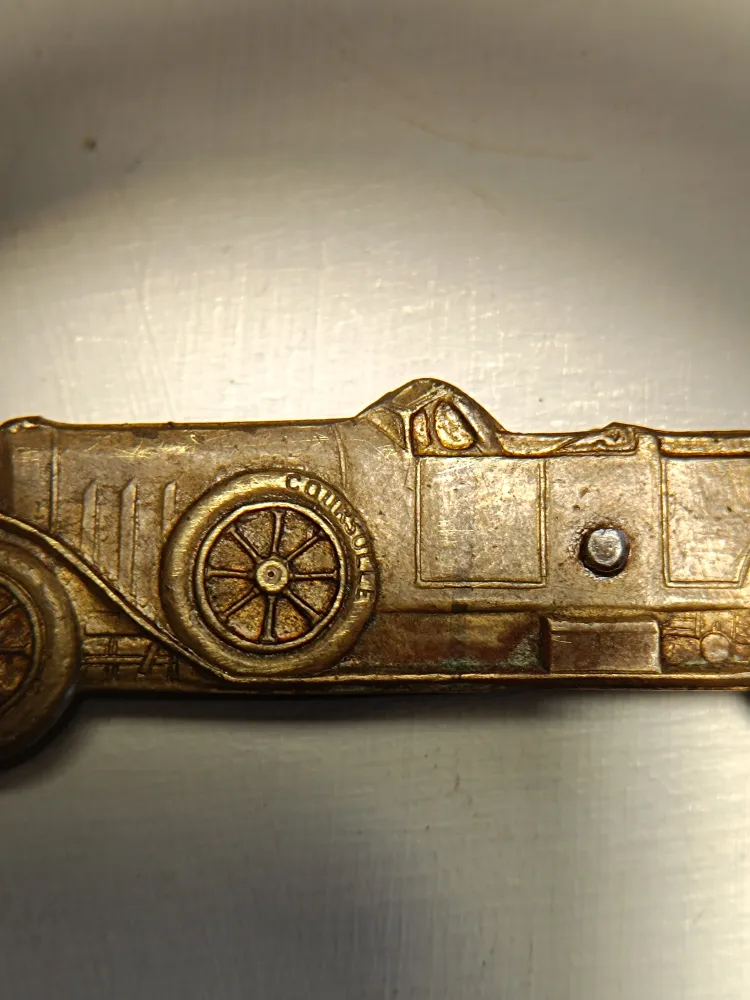 Ancien porte clés voiture ancienne et canif. Couperier-Coursolle.