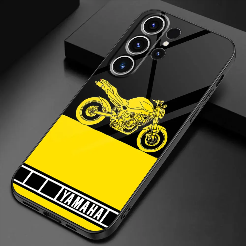 Coque Téléphone Realme Moto Yamaha Jaune Antre du Motard