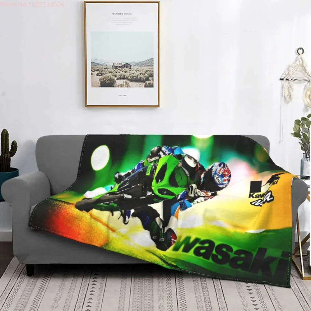 Plaid Moto Pilote en Kawasaki Antre du Motard