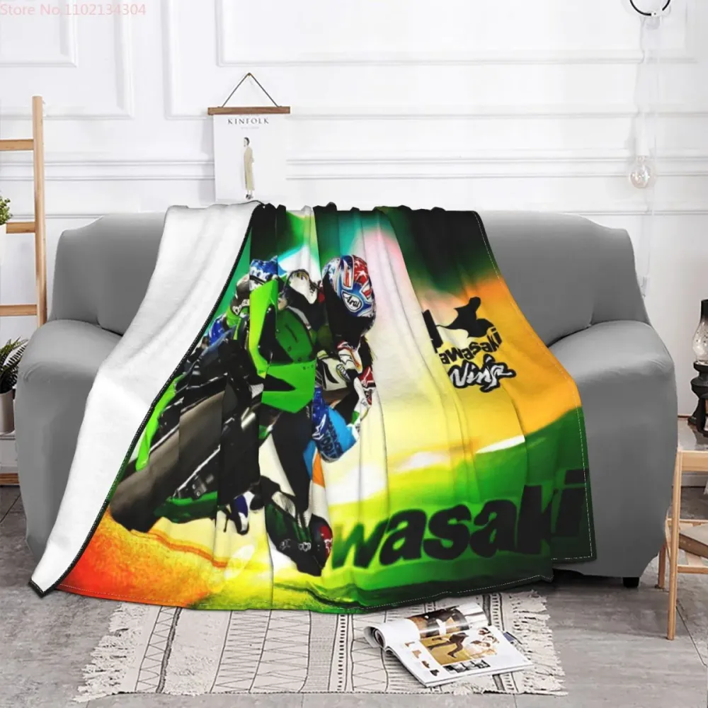 Plaid Moto Pilote en Kawasaki Antre du Motard