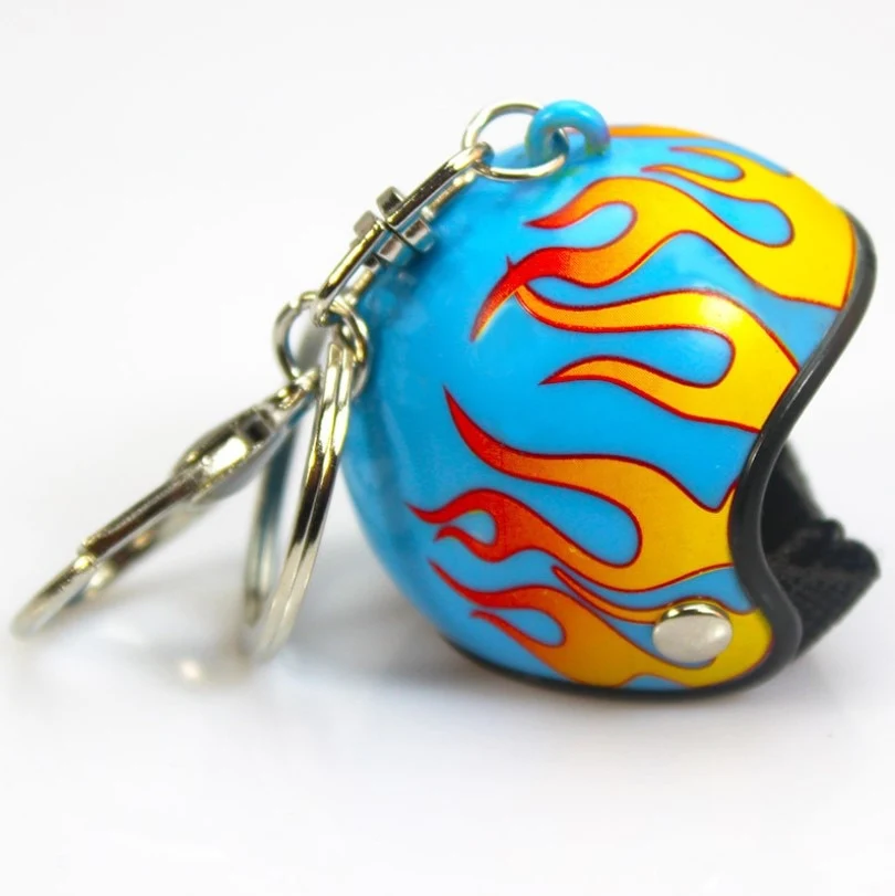 Porte-Clef Moto Casque avec Peinture Flammes Antre du Motard