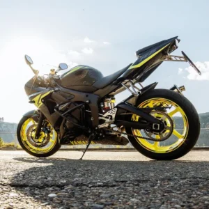 Poster Moto<br> Sportive Yamaha au Soleil Antre du Motard