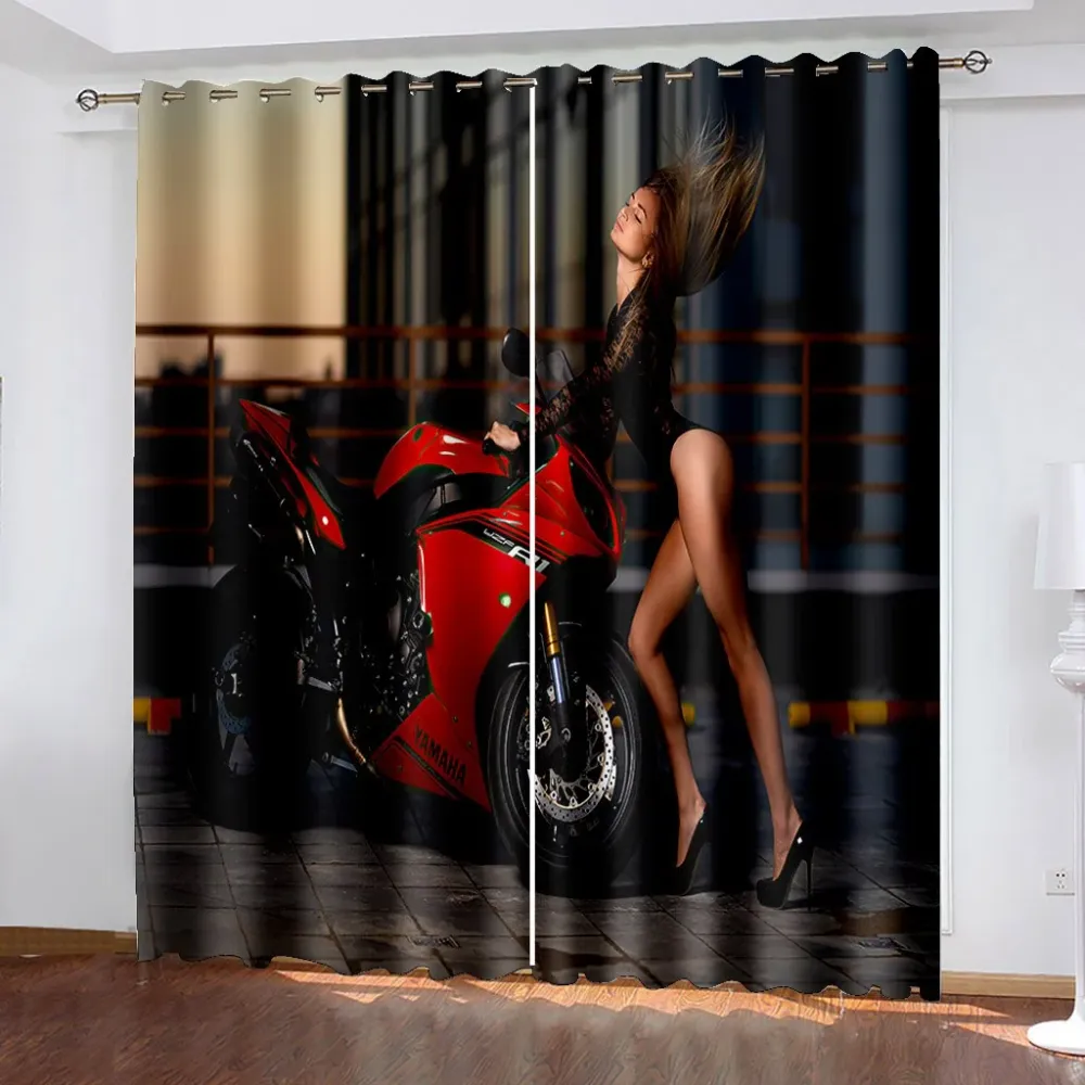 Rideau Moto Yamaha R1 & Belle Femme Antre du Motard