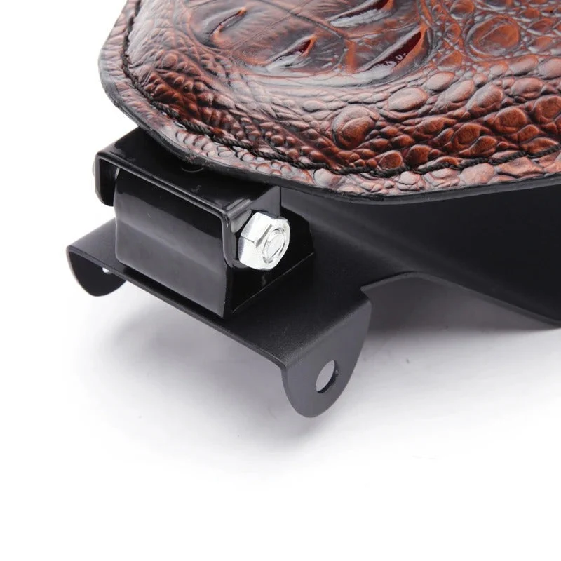 Selle de moto solo en cuir marron Antre du Motard