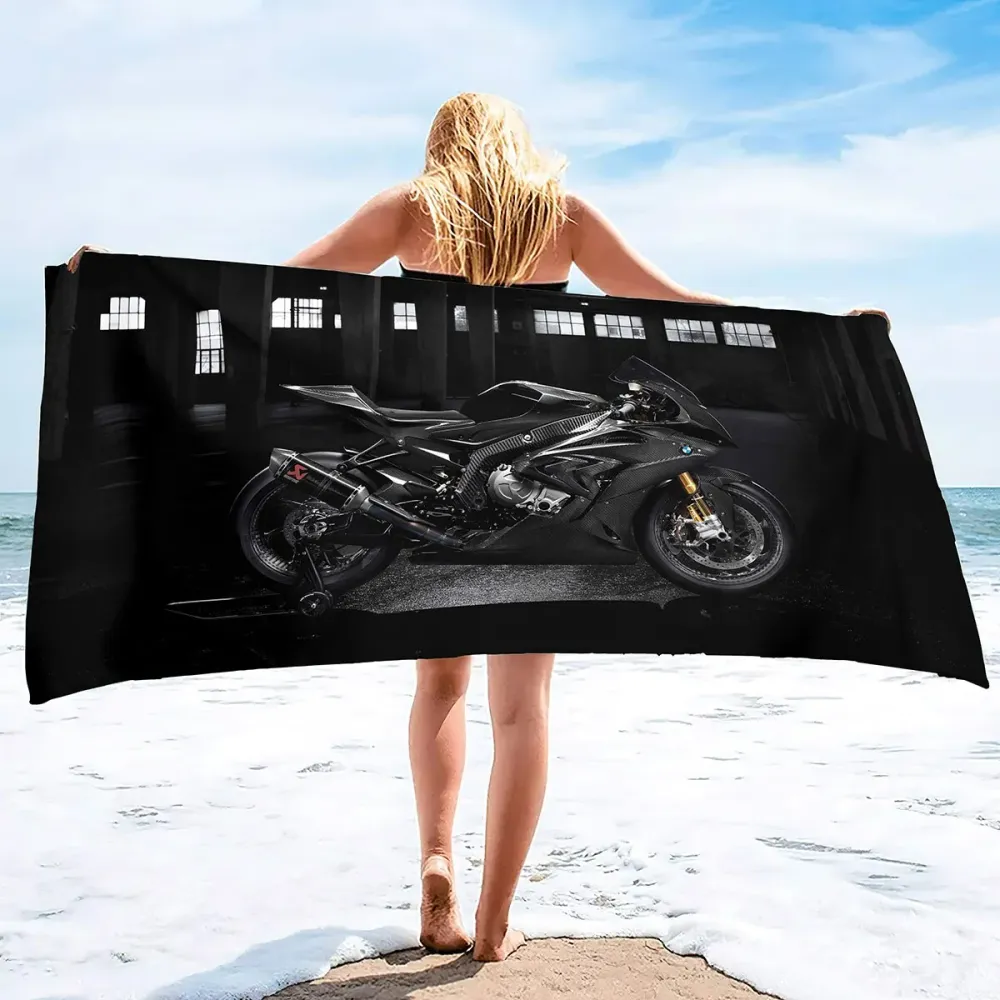 Serviette de Plage Moto Full Black sur Béquille Antre du Motard