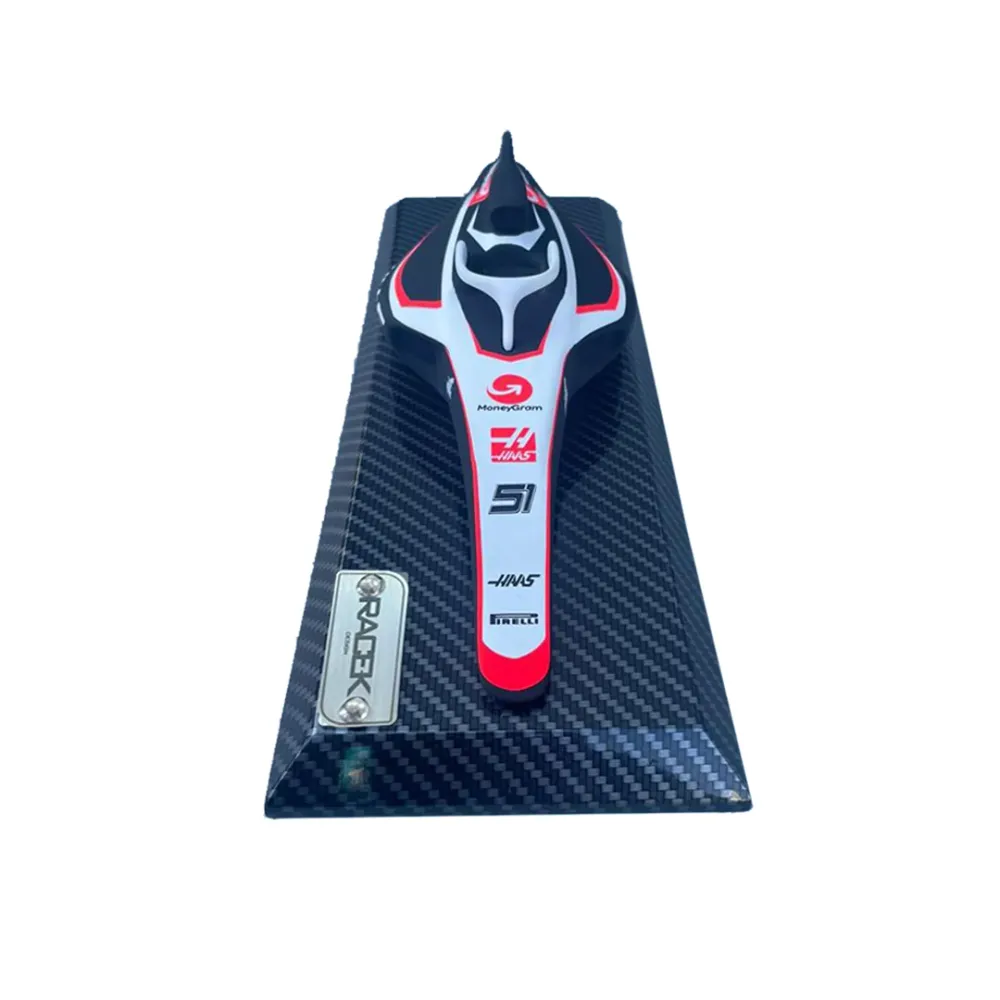 Mini-sculpture de la voiture de Formule 1 Haas VF-23 Art of Helmets
