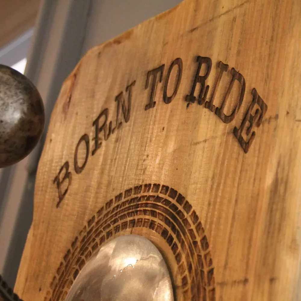 Porte casque moto duo Born to Ride Atelierecup06
