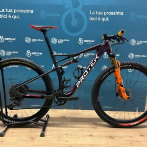 Coupe en édition limitée de Protek Futura L - Utilisé