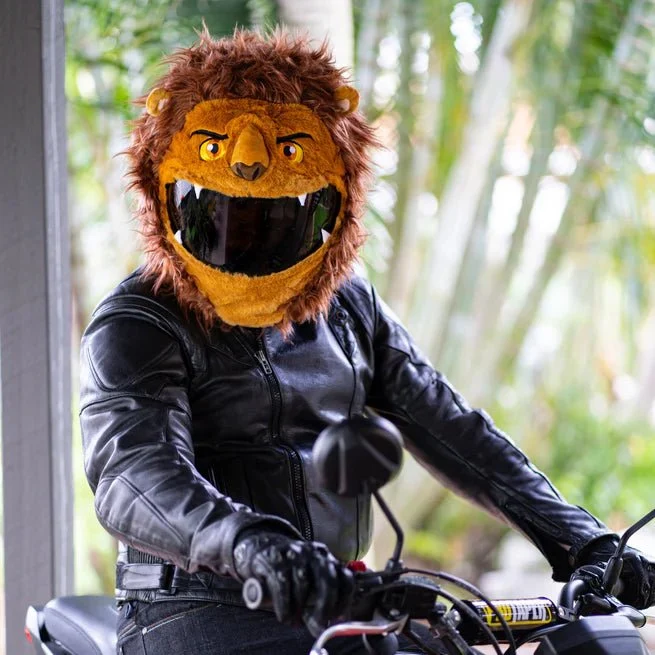 Couvre casque moto - Lion