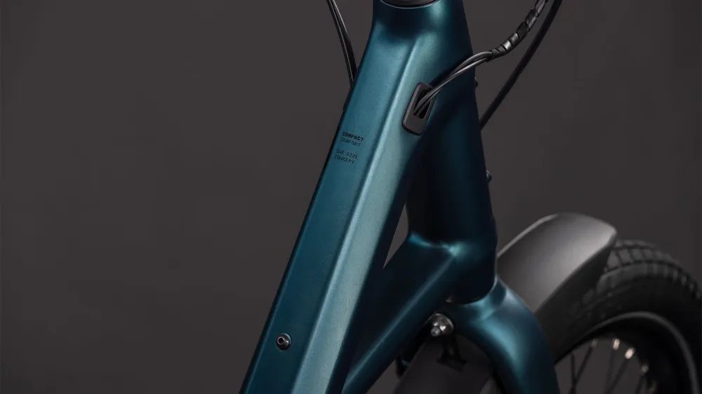 Cube Compact Hybrid 545 royalgreen´n´black (2026)