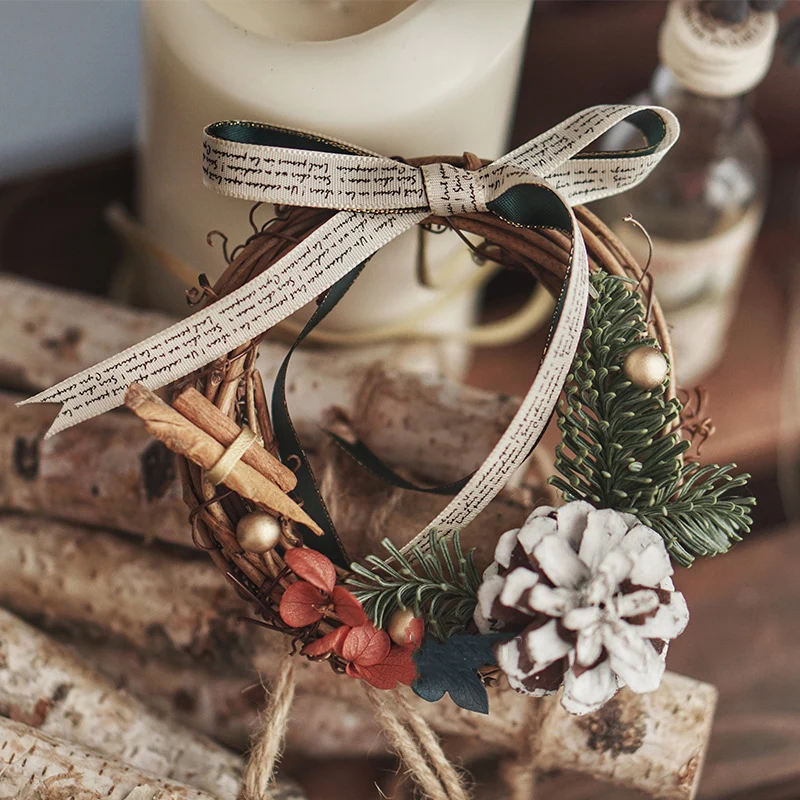 Décorations de Noël, ornements dans la voiture, bâtons de cannelle Nobesson, petites couronnes, fait main