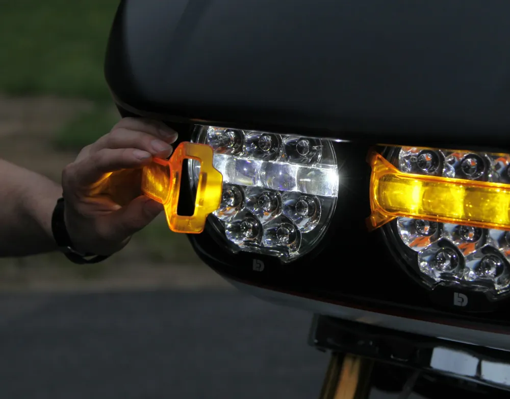 Kit de mise à niveau de phare LED D14 Destroyer pour moto Harley-Davidson Road Glide, '15-'23 DENALI Electronics