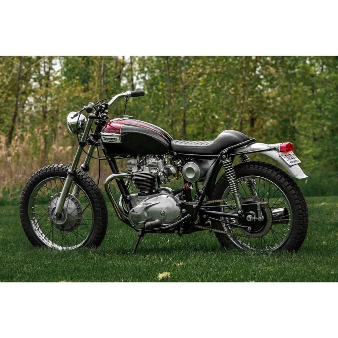 Feu arrière de moto Lucas chromé