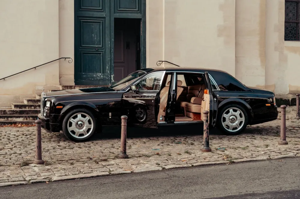 Location Rolls Royce phantom full black ciel étoilé