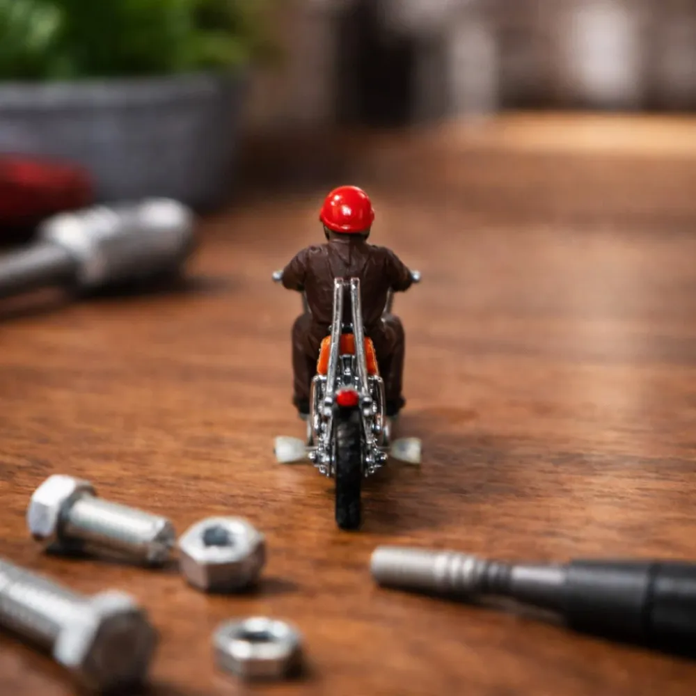 Mini moto chopper vintage Barlux – Chopper Spring Biker – Série Jet – Échelle 1:32