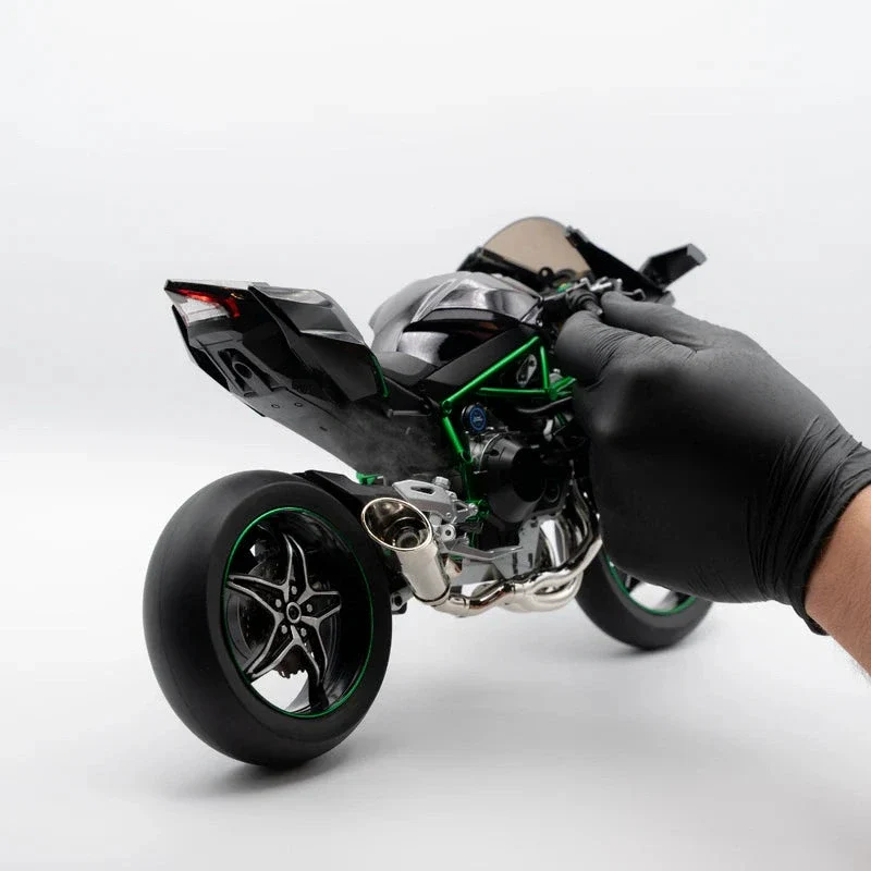 Miniature moto Ninja H2R 1:6 - Son, fumée & lumière