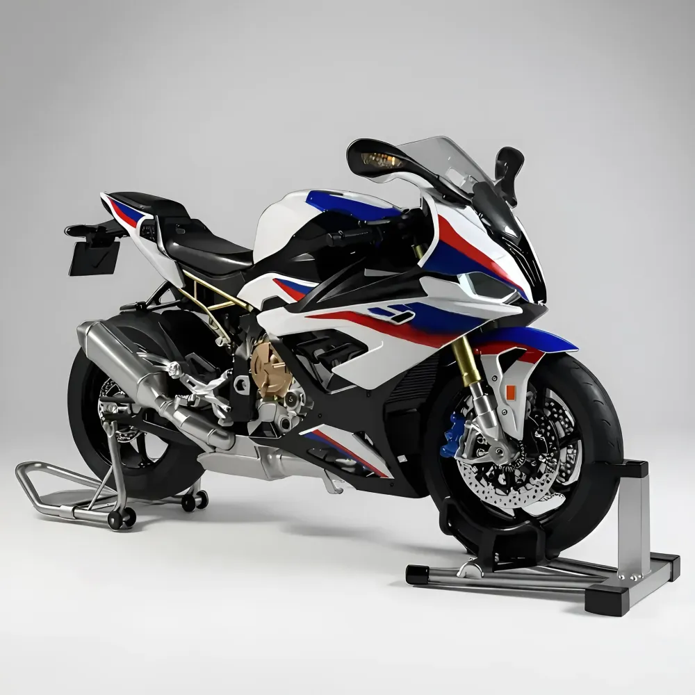 Miniature moto sportive allemande 1:6 - Son, fumée & lumière