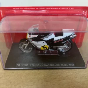 Moto Course Suziki RGB500 Marco Lucchinelli 1981