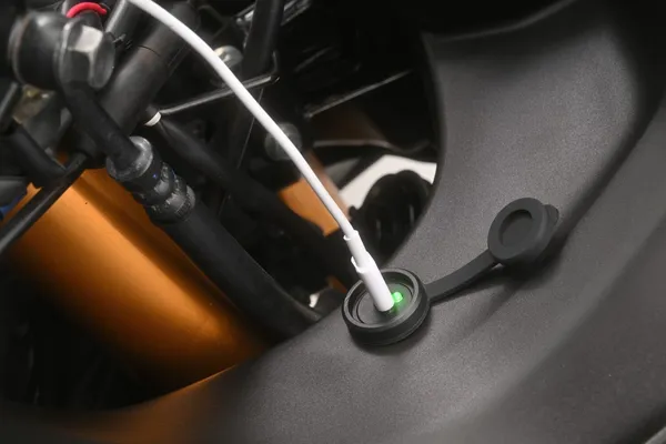 DAYTONA - Prise usb-c moto Parts Europe