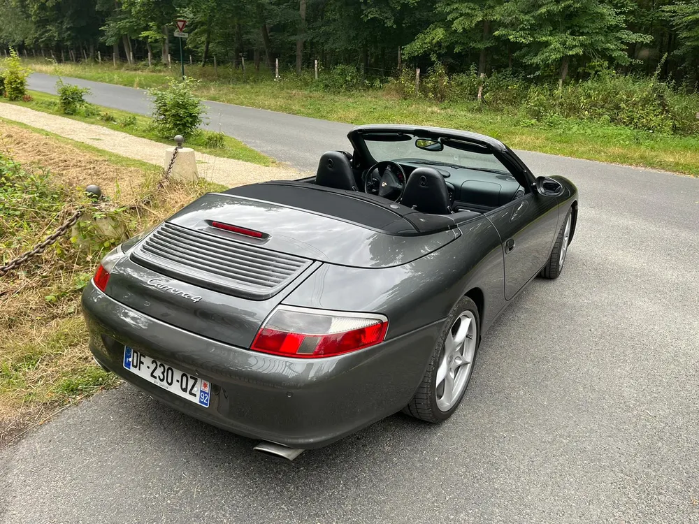 Porsche 996 carrera 4 cabriolet