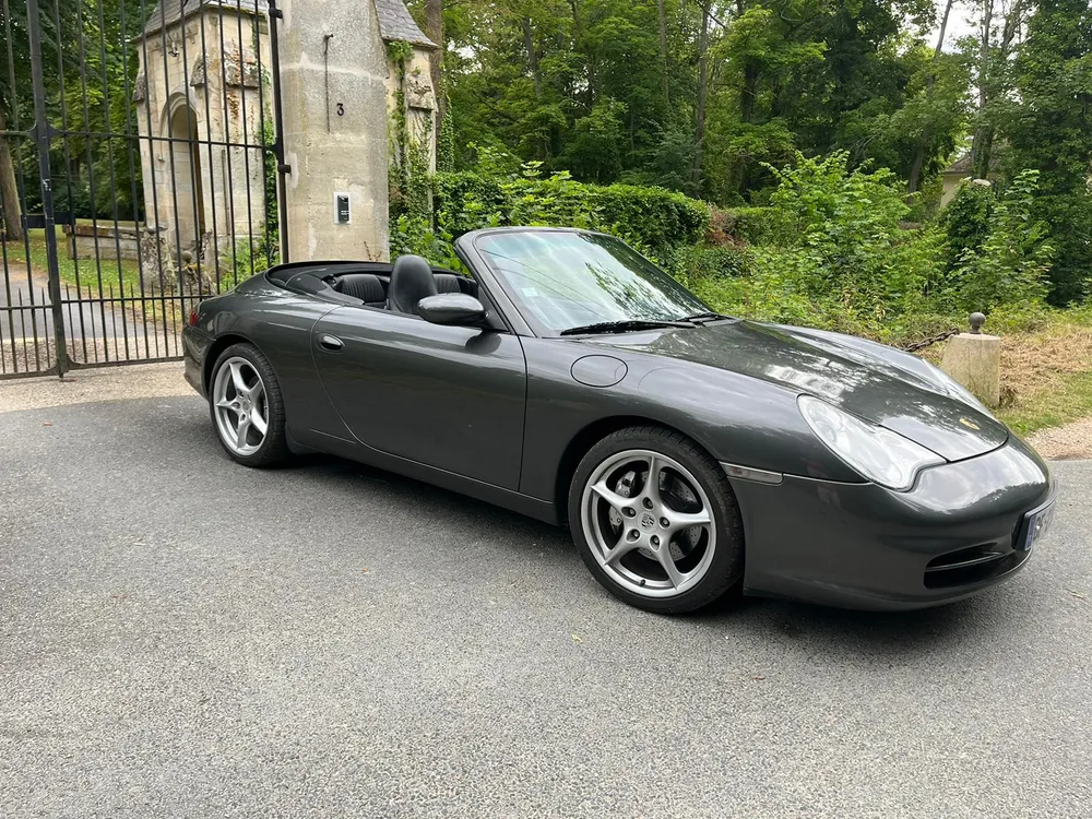 Porsche 996 carrera 4 cabriolet