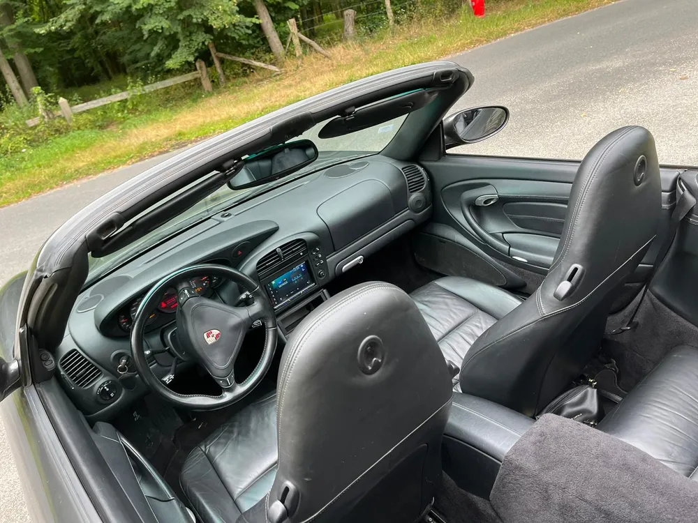 Porsche 996 carrera 4 cabriolet